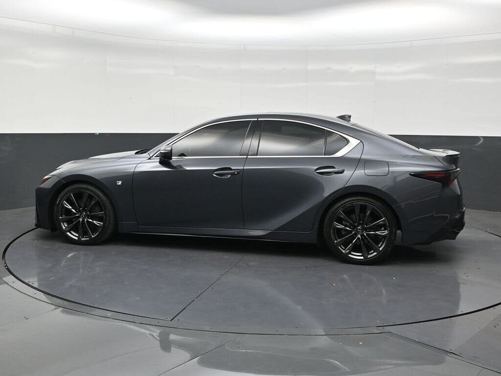 2023 Lexus IS