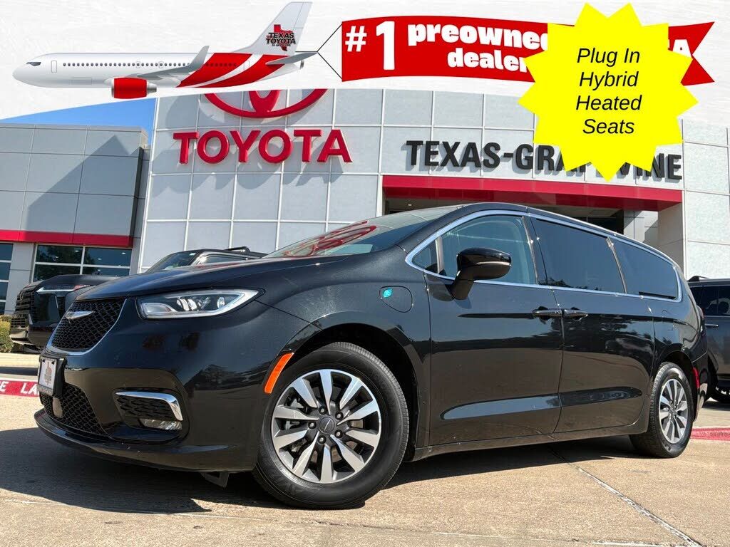 2023 CHRYSLER Pacifica