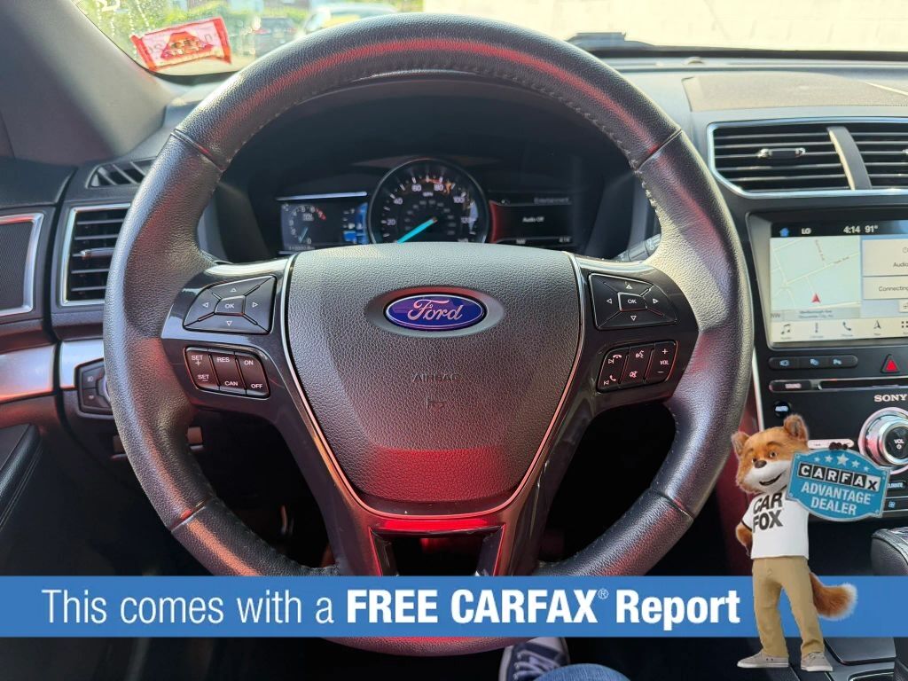 2017 FORD Explorer