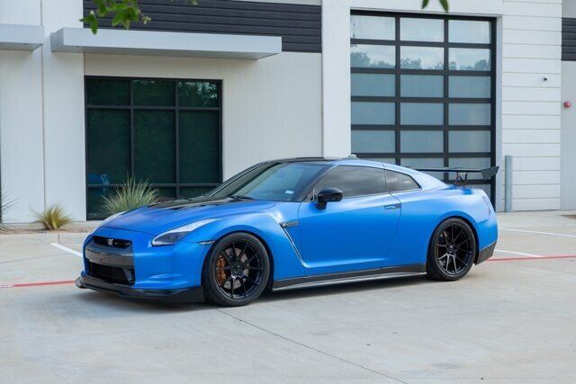 2009 NISSAN GT-R