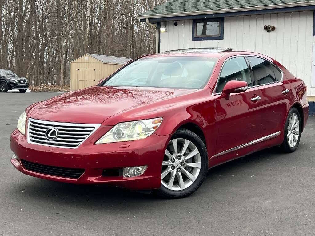 2011 LEXUS LS