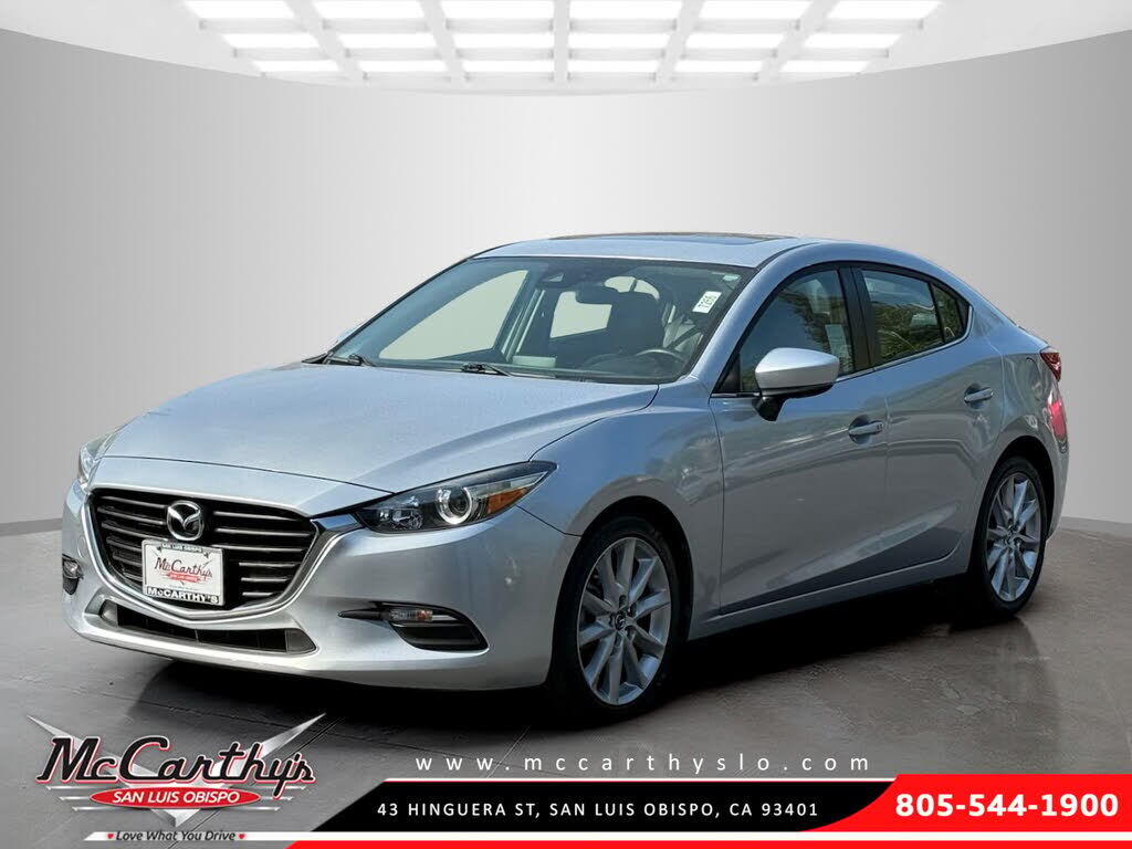 2017 MAZDA Mazda3