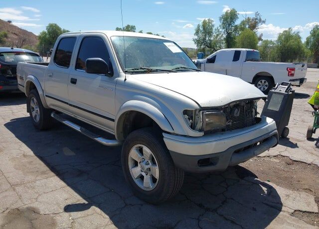 2002 TOYOTA Tacoma