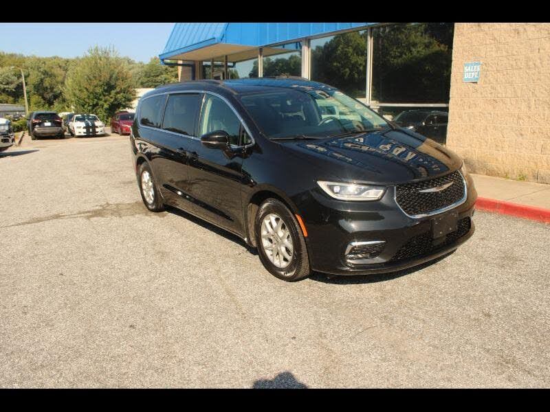 2022 CHRYSLER Pacifica