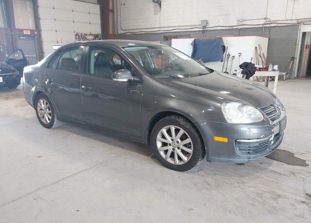 2010 VOLKSWAGEN Jetta