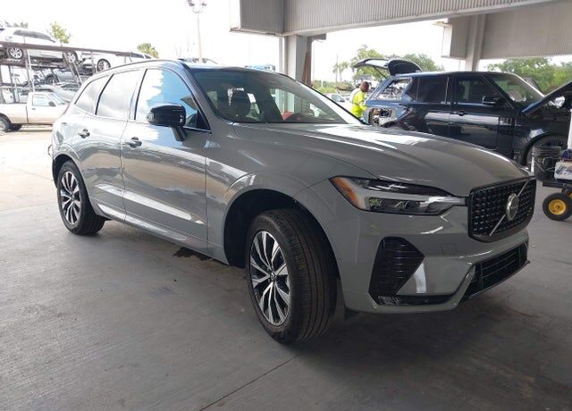 2025 VOLVO XC60