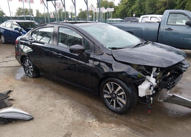 2021 NISSAN Versa