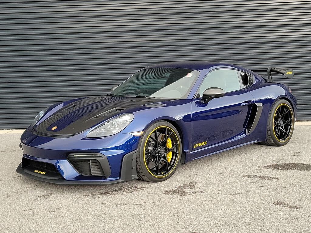 2025 PORSCHE 718