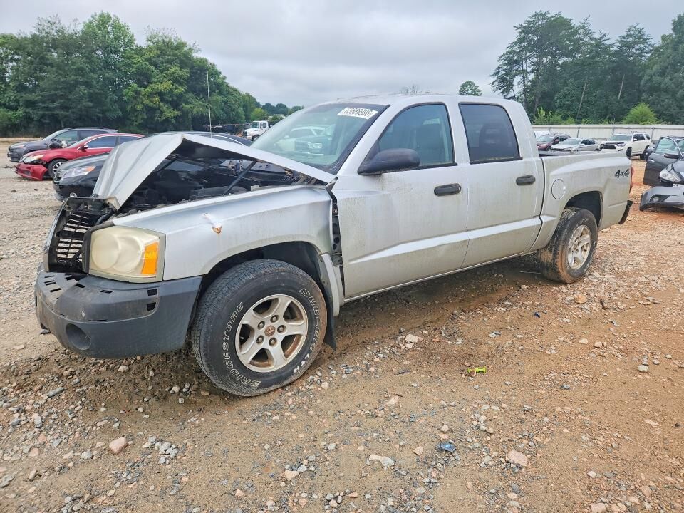 2005 DODGE Dakota