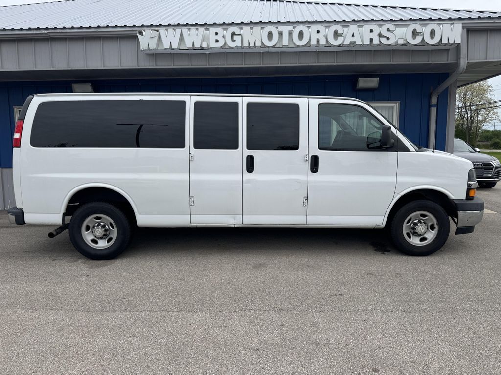 2019 CHEVROLET Express