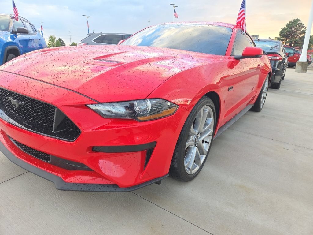 2019 FORD Mustang