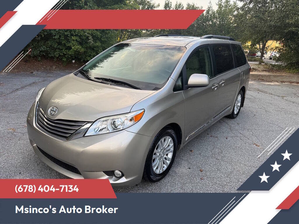 2017 TOYOTA Sienna