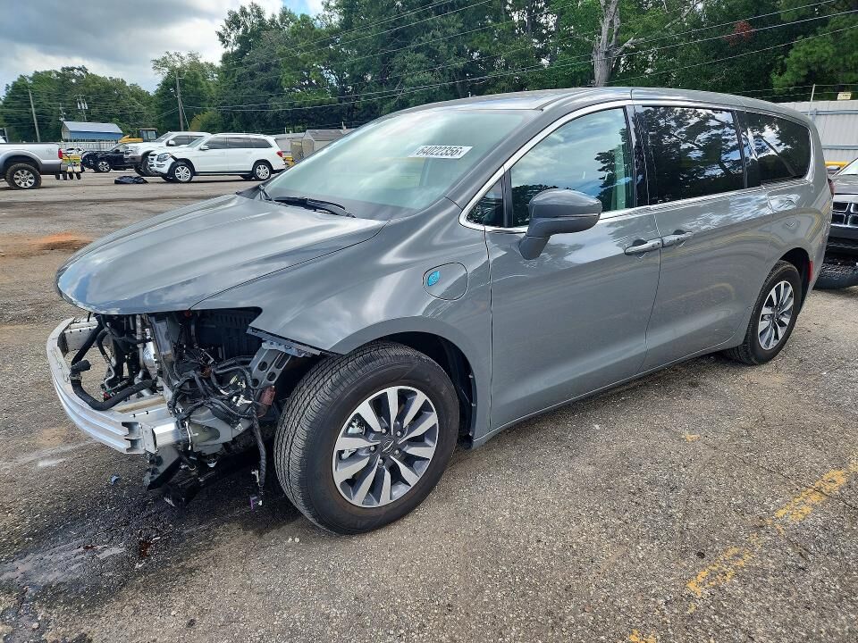 2022 CHRYSLER Pacifica