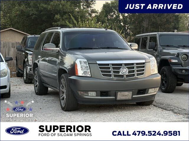 2011 CADILLAC Escalade