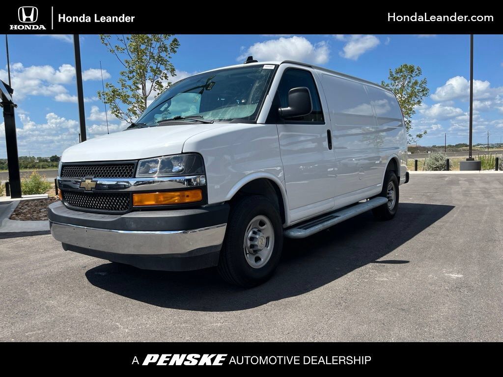 2025 CHEVROLET Express
