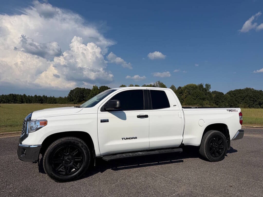 2020 TOYOTA Tundra