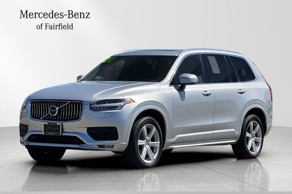 2022 VOLVO XC90