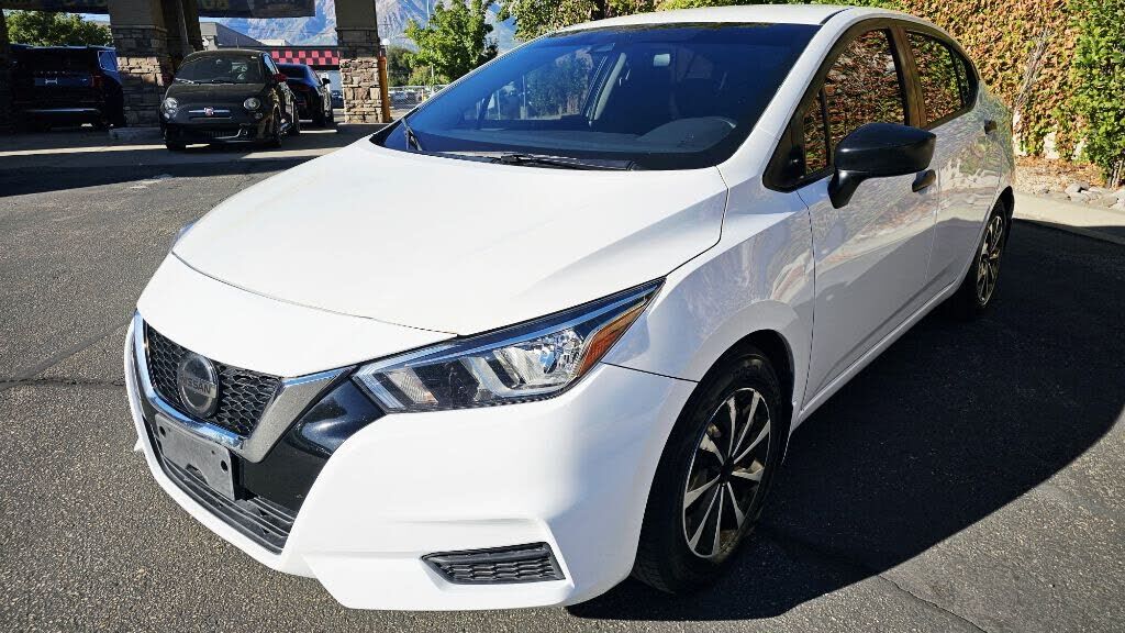 2020 NISSAN Versa