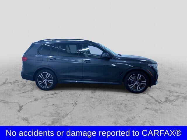 2021 BMW X7