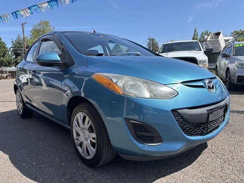 2011 MAZDA Mazda2