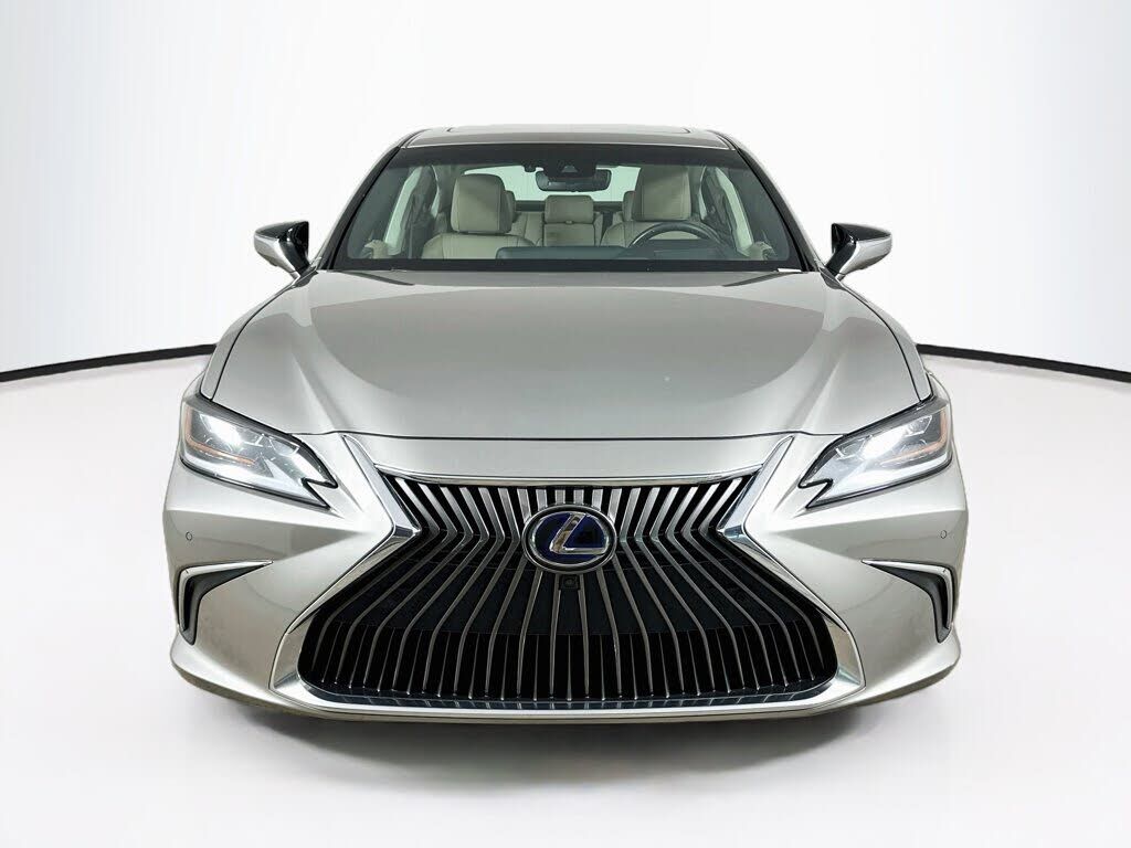 2019 Lexus ES