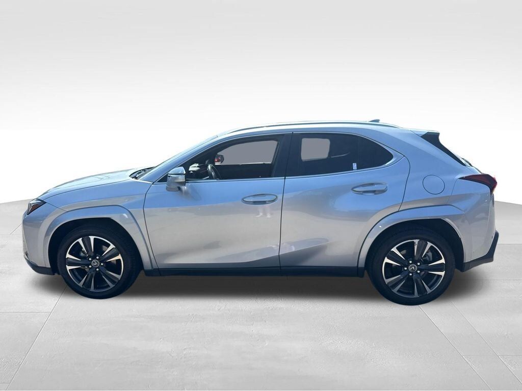 2025 LEXUS UX