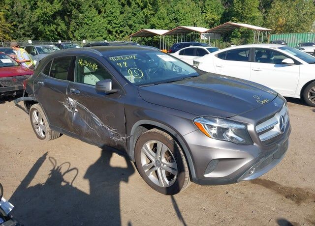 2016 MERCEDES-BENZ GLA-Class