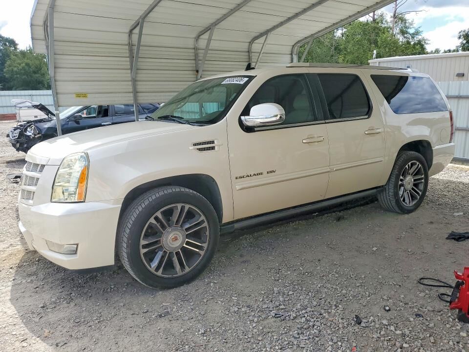 2013 CADILLAC Escalade