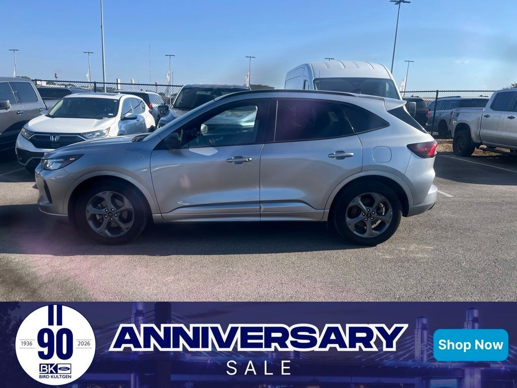 2024 FORD Escape