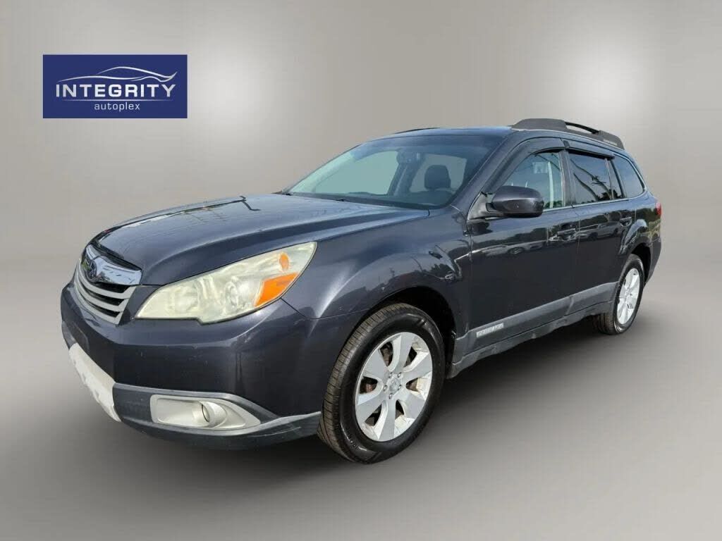 2011 SUBARU Outback