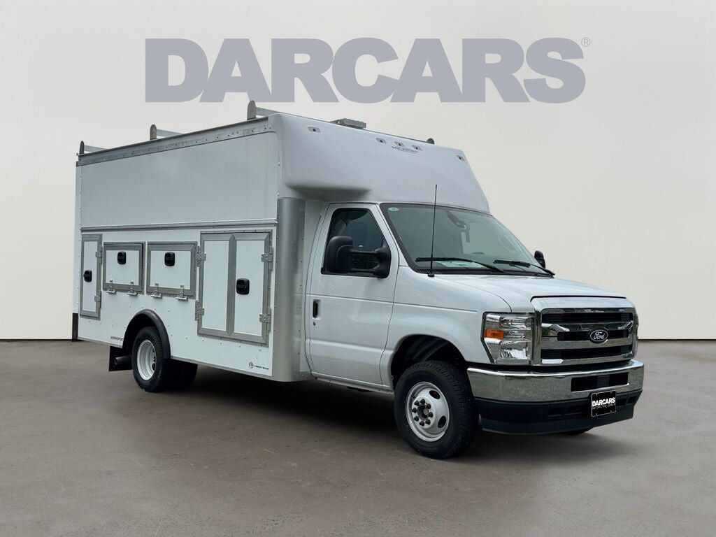 2027 FORD E-450