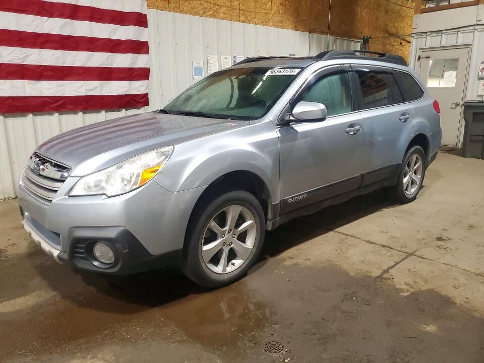 2013 SUBARU Outback