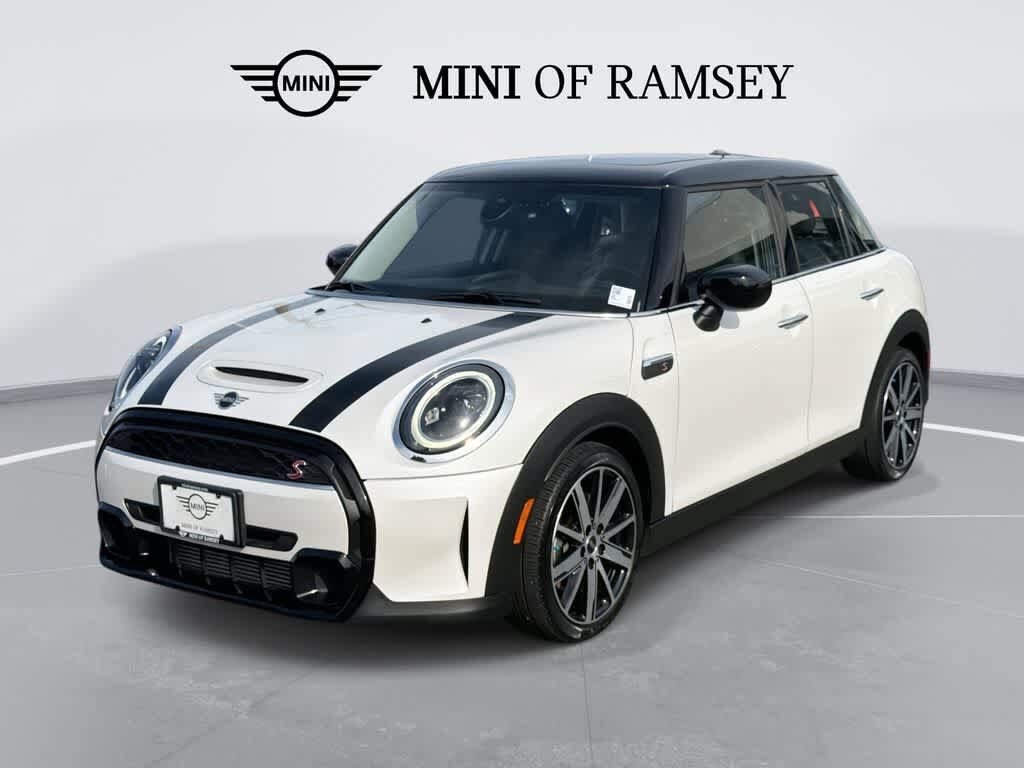 2024 MINI Hardtop