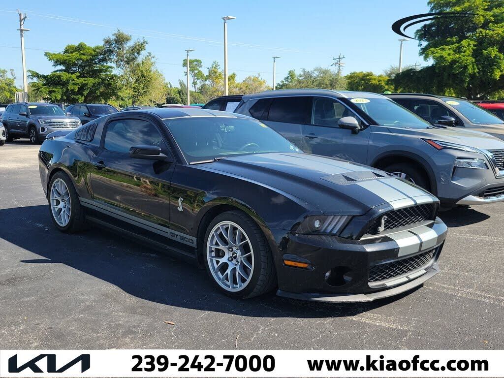 2011 FORD Mustang