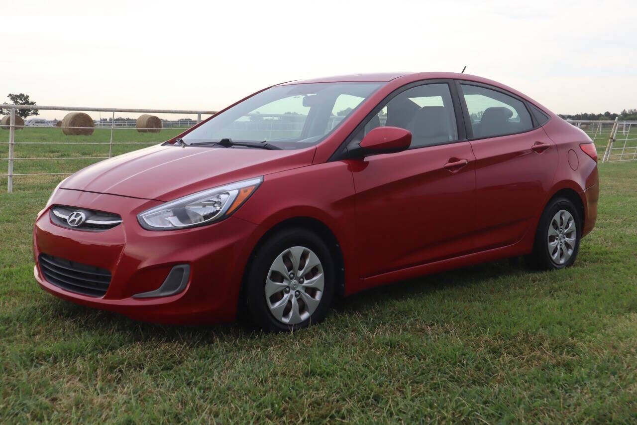 2017 HYUNDAI Accent