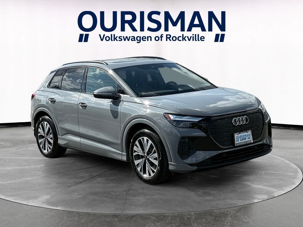 2025 AUDI Q4