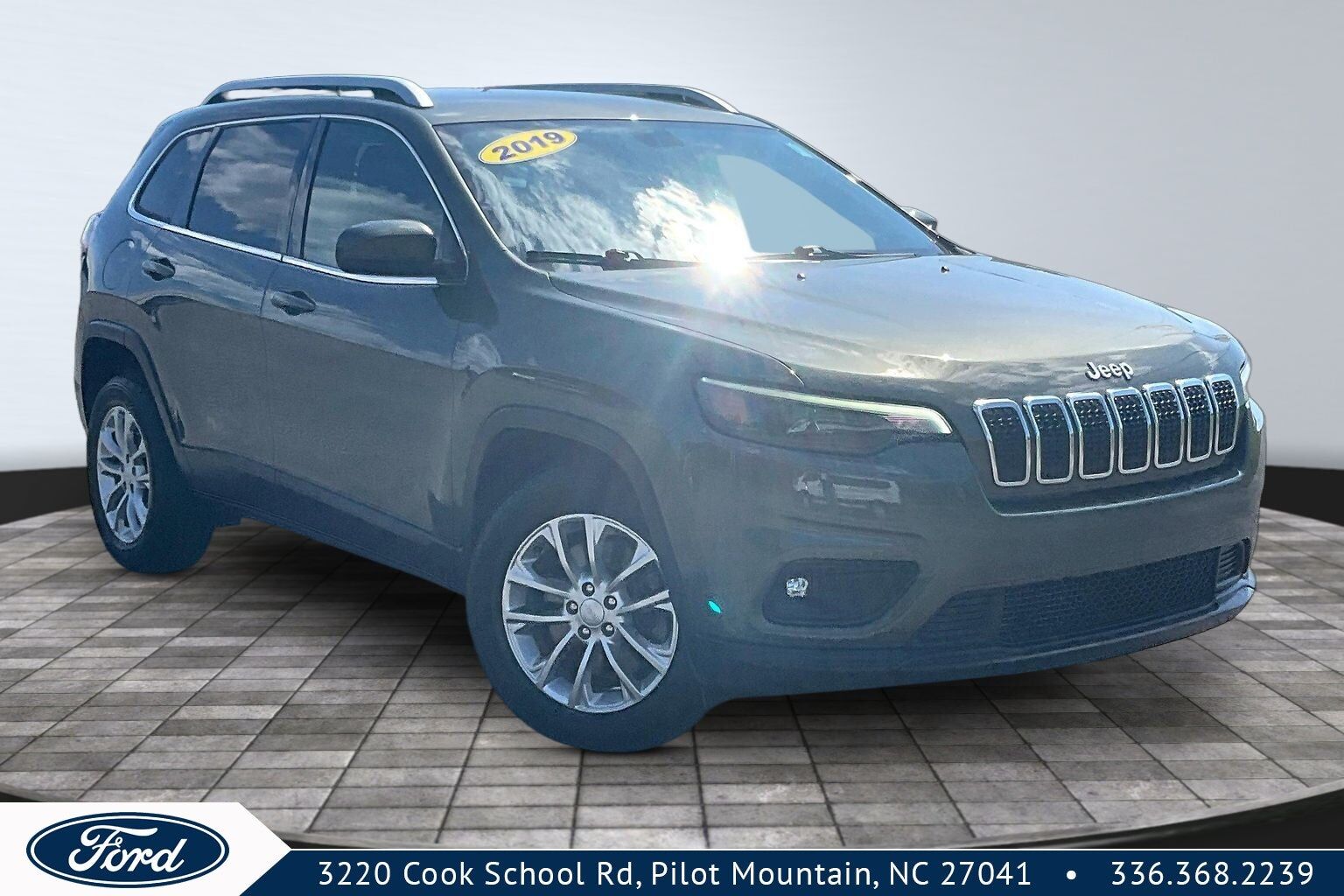 2019 JEEP Cherokee