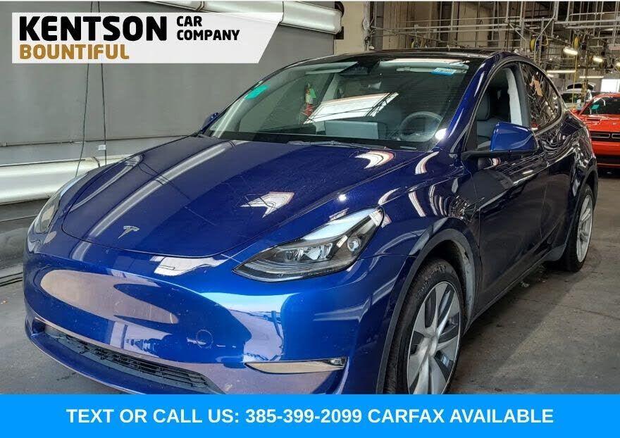 2023 TESLA Model Y