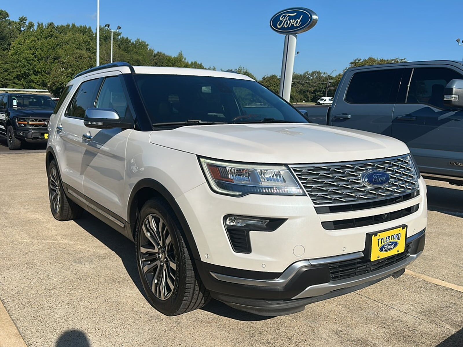 2018 FORD Explorer