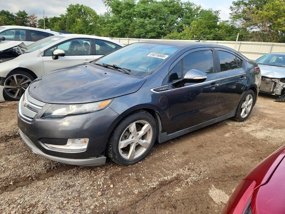 2013 CHEVROLET Volt