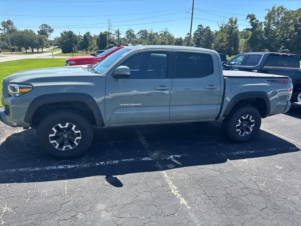 2023 TOYOTA Tacoma