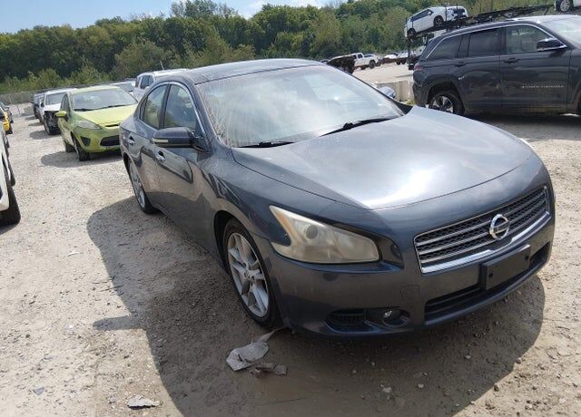2009 NISSAN Maxima