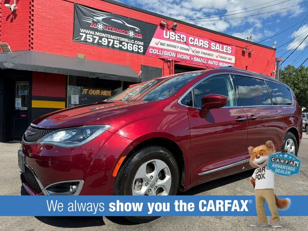2017 CHRYSLER Pacifica