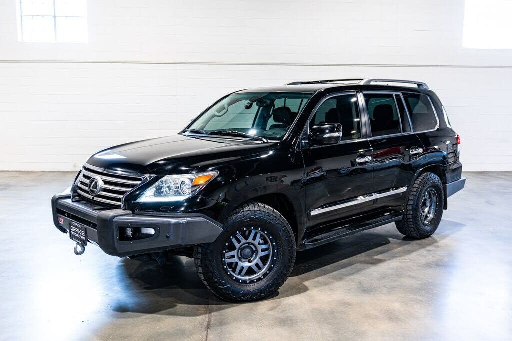 2013 LEXUS LX