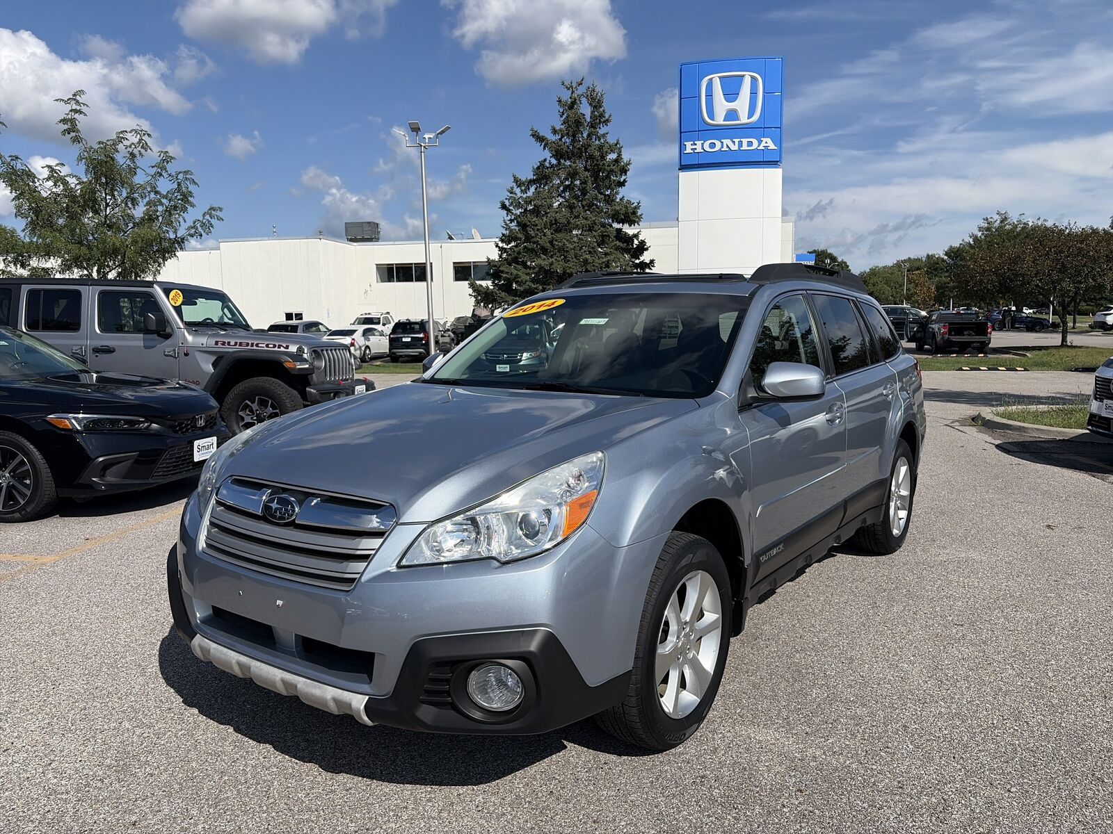 2014 SUBARU Outback