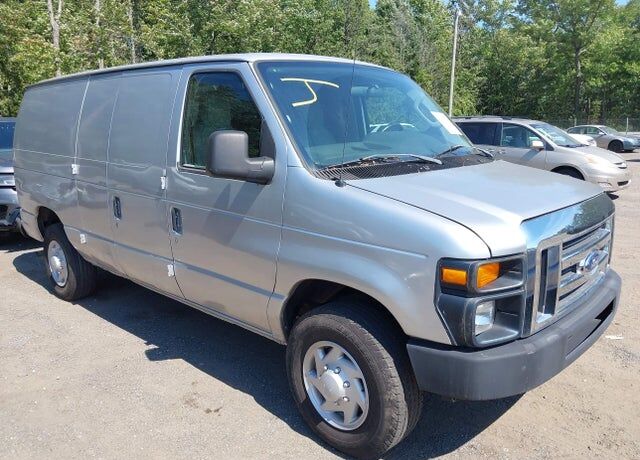 2013 FORD E-250