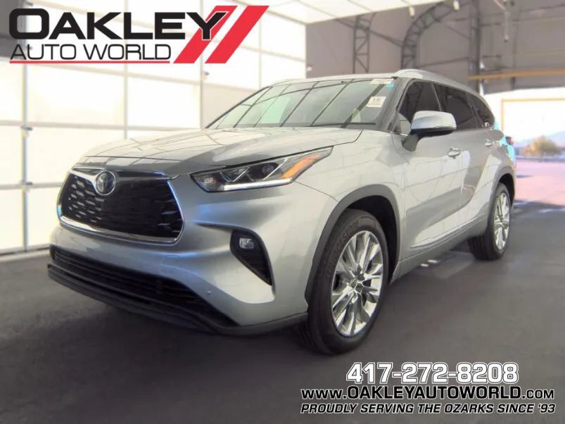 2023 TOYOTA Highlander