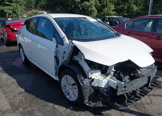 2022 NISSAN Leaf
