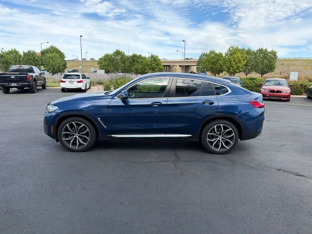2022 BMW X4