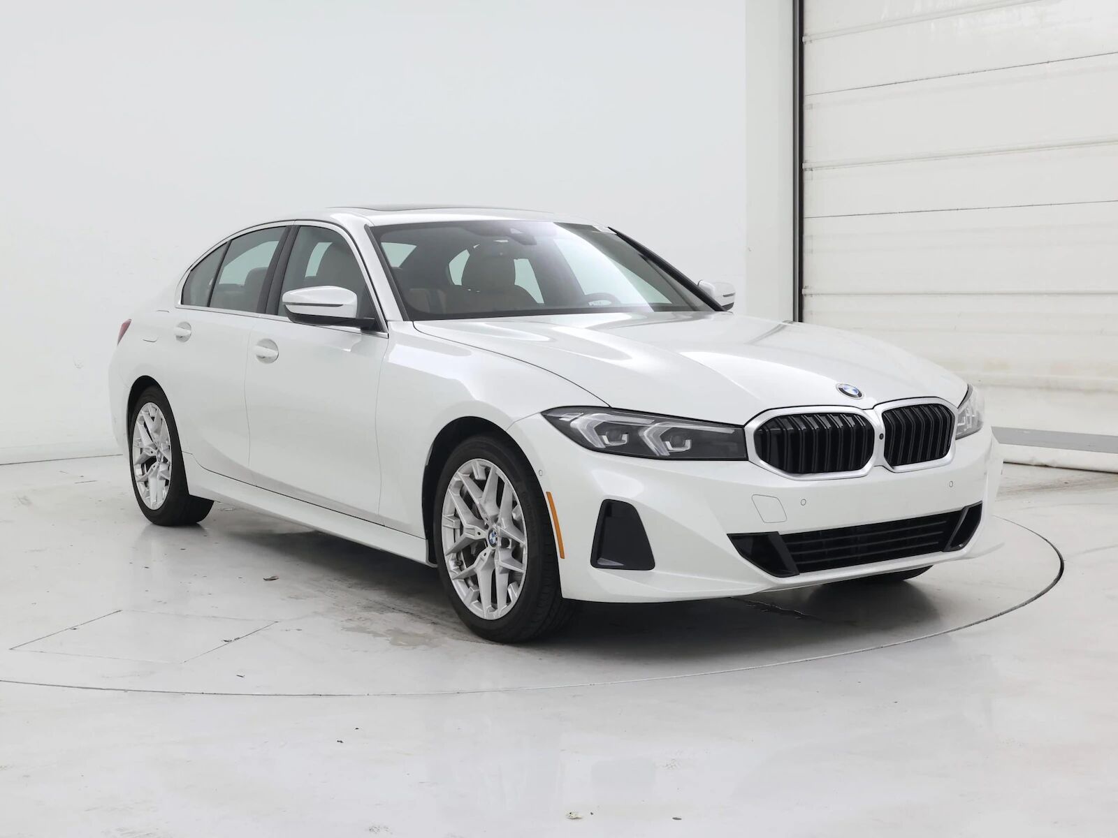2025 BMW 330i